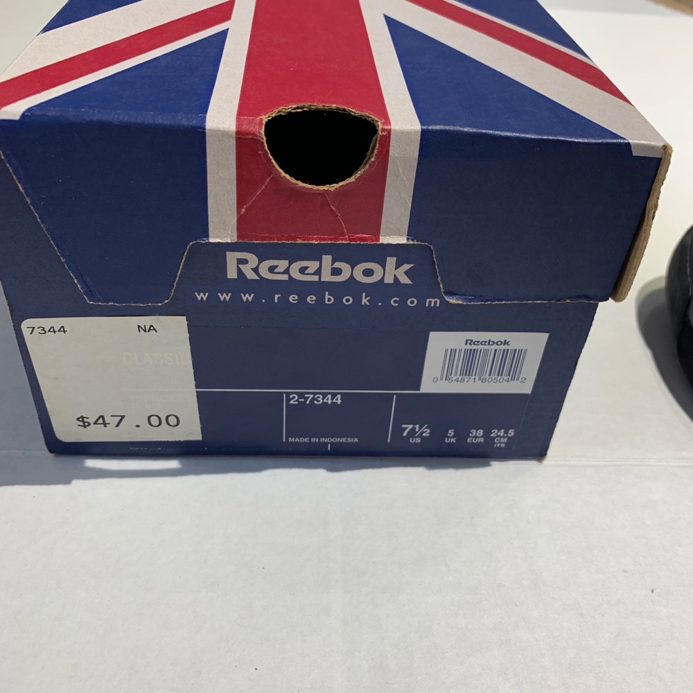 NIB (2001) Reebok Classic Black Sneakers - Sz 7.5 - Picture 6 of 8